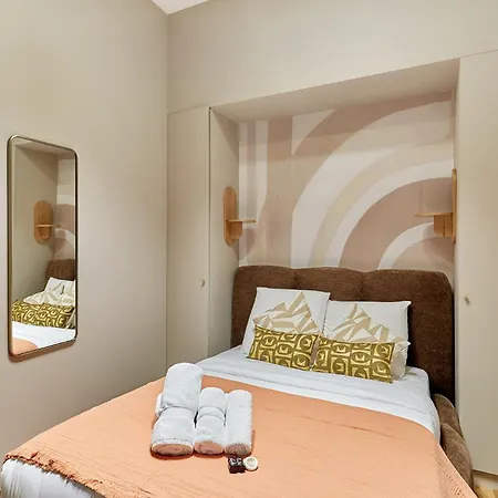 Superb 2 Bedrooms Centrer Of By Prestige アパート *
