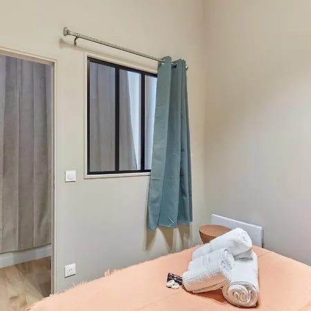 アパート Superb 2 Bedrooms Centrer Of By Prestige *