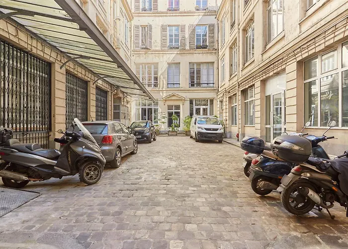 Apartment Superb 2 Bedrooms Centrer Of By Prestige *
