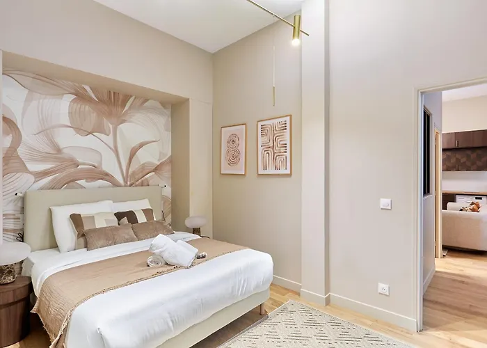 Superb 2 Bedrooms Centrer Of By Prestige *